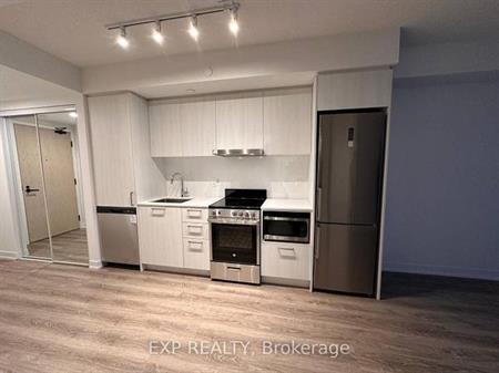 Hwy7 Brand New Luxuy 1Bdrm Contemporary Kitchen Open Concept Living