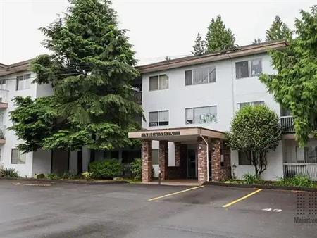 Villa Vista Apartments | 33292 Robertson Avenue, Abbotsford