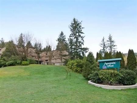 Convenient 2-Bedroom in Burnaby Simon Fraser Hill