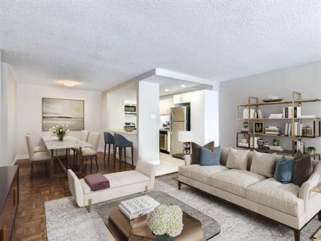 4 1/2 (2 Bedroom Penthouse) - 4858 Chemin De La Côte-des-Neiges, Montréal