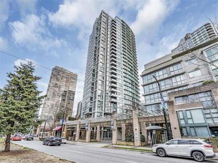 26th Floor Corner Unit in Yaletown