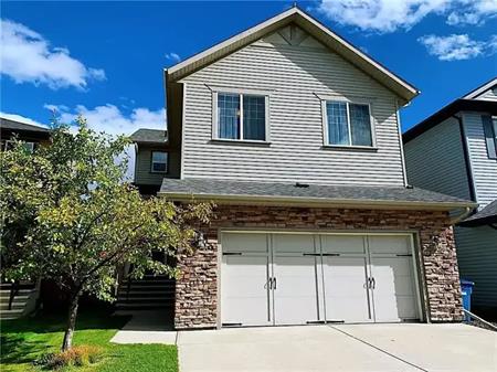 A perfect 3 bedroom family home located on a quiet street in the SW community. | 24 Silverado Skies Ln SW, Calgary