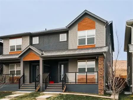 Beautiful Fully Upgraded 3 Bedroom+ Den Duplex in Wolf Willow | 307 Wolf Creek Way Southeast, Calgary