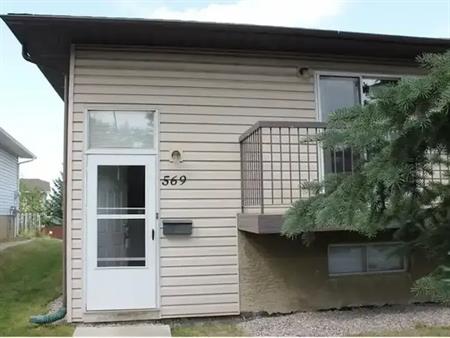 3+1 BD Duplex - Pet friendly | 569 Macewan Drive Northwest, Calgary