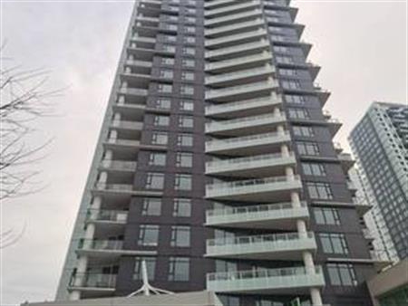 Surrey Center 1 bedroom apartment for rent