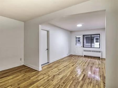 3250 Van Horne Street | 3250 Van Horne, Montreal