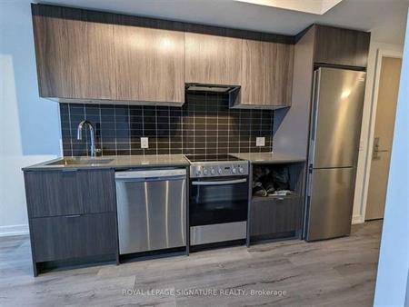 Bloor E/Sherbourne-Large 1Bdrm+Den 1Bath