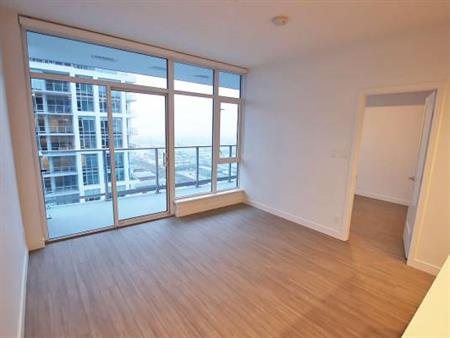 Bright and Modern Suite For Rent at Lumina Waterfall