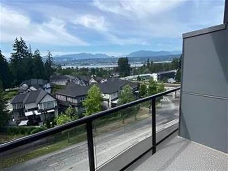 Brand new one bedroom apartment near skyTrain