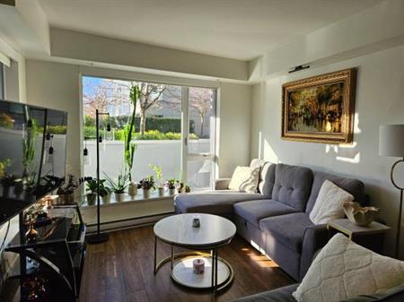 Sublet Available: 2-Bedroom, 3-Bathroom Townhome in North Vancouver