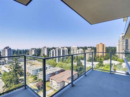 GOLD HOUSE 2-Bed/2-Bath with Patio and Sweeping Views