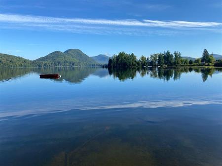 3 ½ , à louer, avec ACCÈS au Lac-Supérieur (près de Mont-Tremblant)