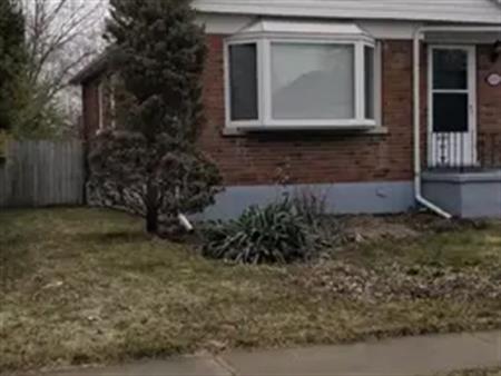 Inviting 3 Bedroom, 3 Bathroom House for Rent in Oshawa | 855 Grierson Street, Oshawa