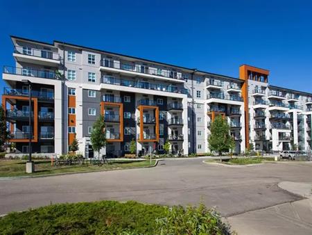 55+ Three Robins Community - 2 Bedroom + 2 Bath + Den (910 SQ Ft) | 5200 Clover Bar Road, Sherwood Park