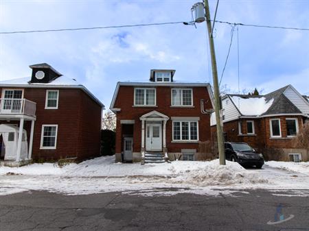 Beau Logement - 291 Notre-Dame-de-l'Île