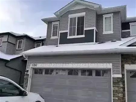 Spacious & Private Full House for Rent in Laurel – Perfect Family Home! | 1780 28 Street Northwest, Edmonton