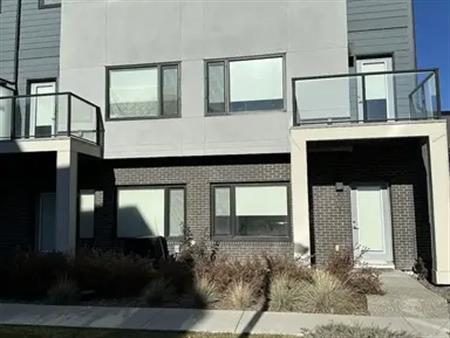 TOWNHOUSE IN SHERWOOD NW CALGARY FOR RENT | Calgary