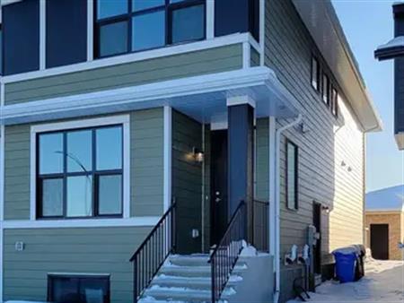 Brand New 3 Bedroom Duplex with Flex & Bonus rooms and Garage in Rockland Park | Calgary