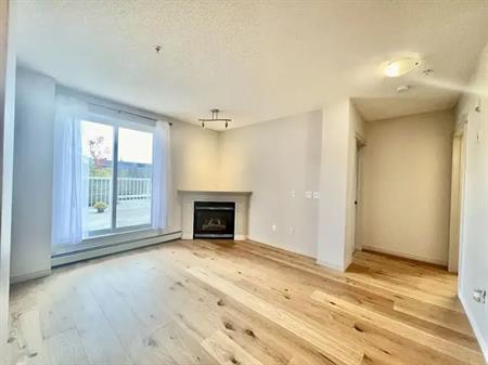 Master bedroom in a 2 bed 2 bad condo in crescent Heights | Centre a St NE, Calgary