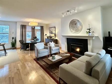 High Ceiling Townhouse in Discovery Ridge | 70 - Discovery Heights SW, Calgary