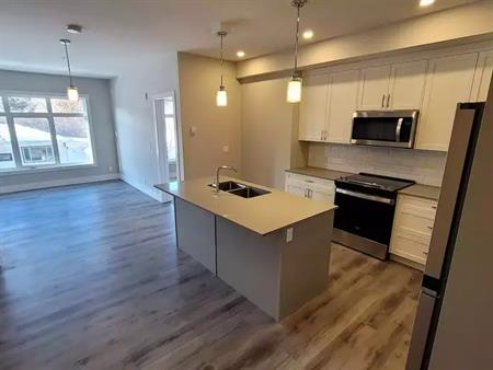 Suite 101 ~  2 Bed 2 Bath Suite ~ | 1702 17 Avenue Southwest, Calgary