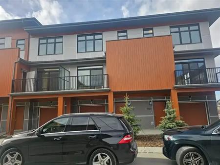 3 Bedroom cozy Townhome for Rent | 1102 - 400 Belmont Street Southwest, Calgary