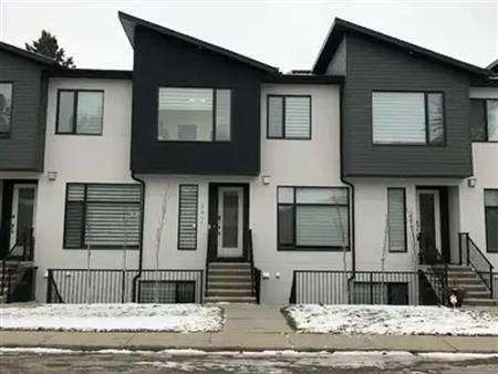 Beautiful 3 bedroom townhouse in Capitol hill | Calgary