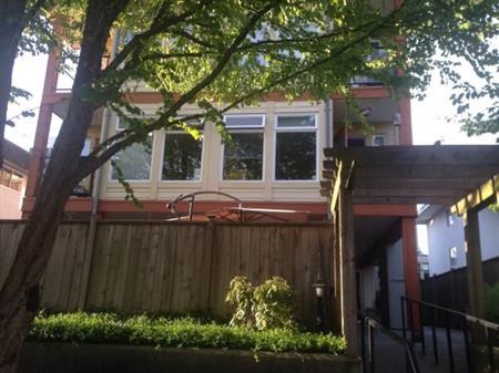 Cozy and sun-lit *furnished* 1-BR in central Lonsdale