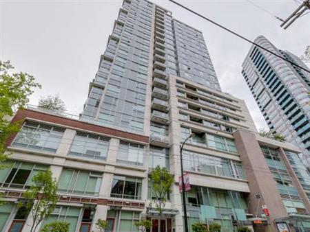 Centrally Located Bright & Cozy Vancouver Condo w/ Ocean View