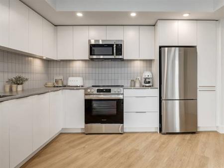 Pet-friendly, Secure fob access, Stainless steel appliances