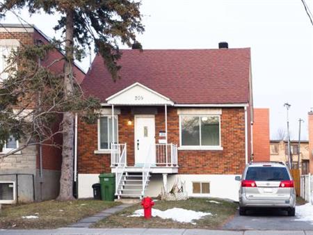 detached house (LaSalle, 4 bedrooms) for rent: $2,600