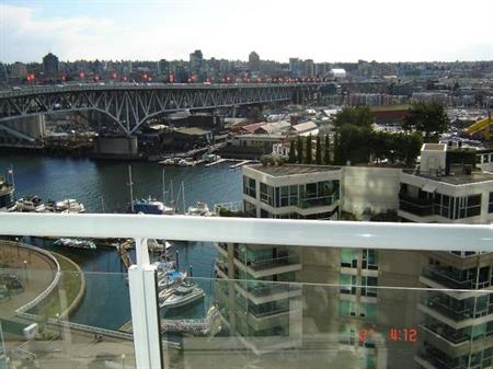 Beautiful Harbour Views in Downtown Vancouver! Available Jan 1st!