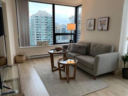 Amazing Yaletown Furnished + Dining room + Office + Parking