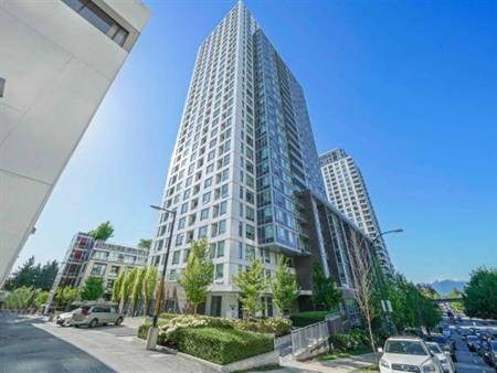 2bed/ with a den could be 3 bedroom apartment in Vancouver for rent