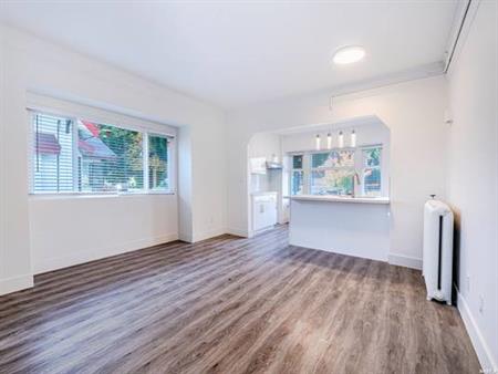 Renovated 1Bed 1Bath Apartment in Heart of Cambie Village