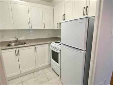 Spacious and Bright, JR-1 Bedroom Available NOW!!!