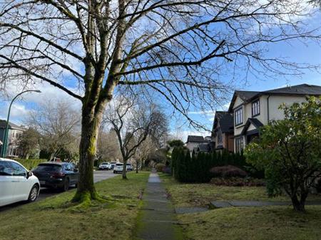 3 Bedrooms Basement Unit in Point Grey close to UBC