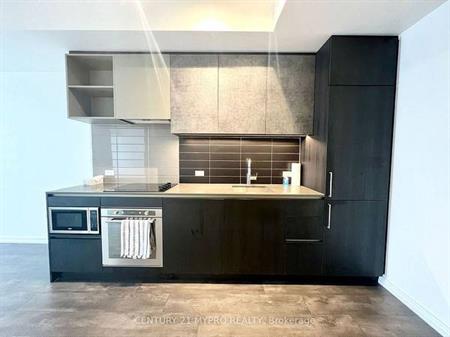 Jane St / Highway 7 Luxurious Bdrm +Den Modern Open Concept Kitchen