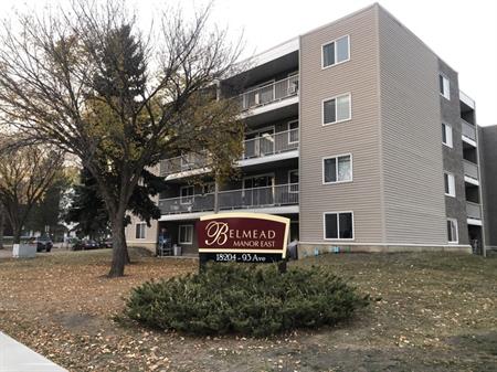 WESTEND WALK UP CLEAN 2 bedroom 2 bath Renovated, Large and Roomy Condo! | 18204 93 Ave Nw, Edmonton