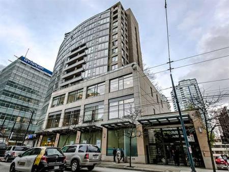 Vancouver Downtown Beautiful and Cozy 1B/1B/1B/1D For Rent