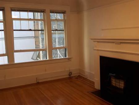 Large 1 bed. in historic building