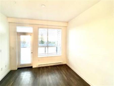 BrandNew 3 bedrooms 2 bathrooms apartment