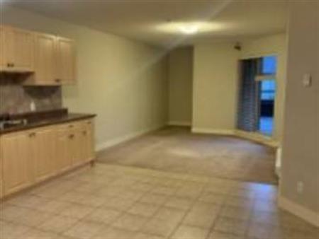 2 Bedroom, 2 Bathroom Apartment, Big Patio!