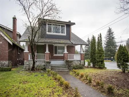 4694 W 8th Ave Home | 4694 West 8th Avenue, North Vancouver