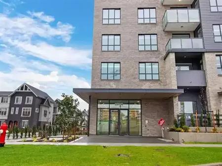 210-15738-85 Avenue A Brand New  1 Bedroom and Den Unit | 15738 85 Avenue, Surrey