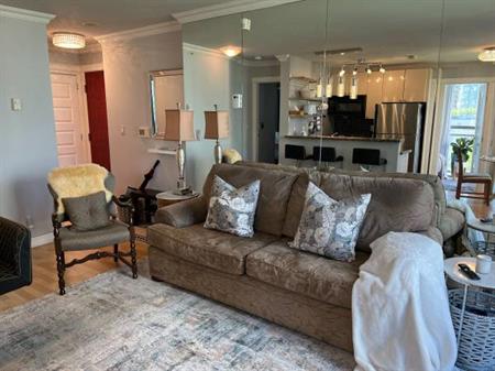 FURNISHED YALETOWN 2 BED 1 BATH