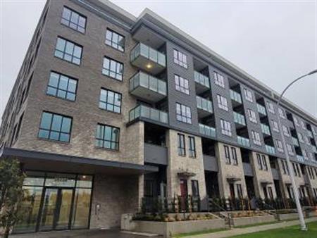 Brand New Fleetwood 3BR/1 BA condo