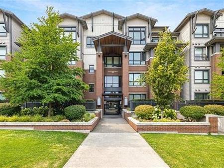 🏡 Semi-Furnished 2 Bed, 2 Bath Apartment in South Surrey