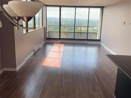 Large 2 Bed 2 Bath SW Corner Suite