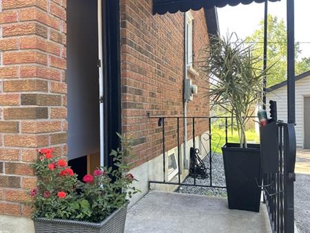 New & Freshly Updated 1 Bedroom All-Inclusive for Rent In Peterborough | 741 Maryland Avenue, Peterborough